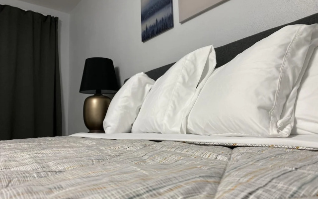 Four Seasons Inn