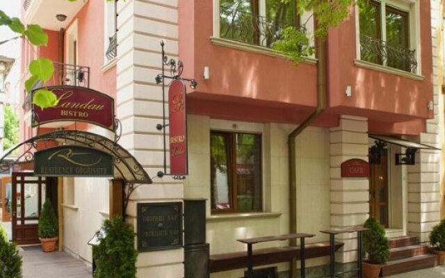 Отель The Sofia Residence вид на фасад