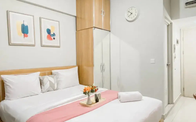 Well Designed Studio Springlake Summarecon Bekasi Apartment