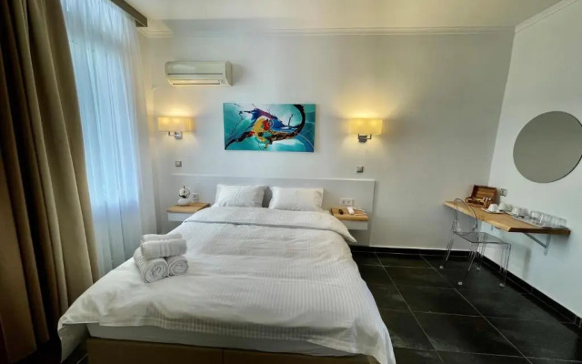 Hotel Augustos