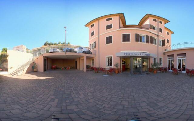 Hotel San Giuseppe in Finale Ligure, Italy from 162$, photos, reviews - zenhotels.com hotel front