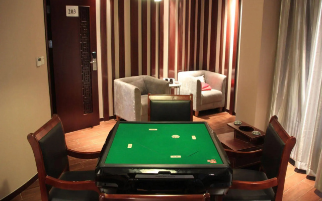 Baolong Homelike Hotel Changxing Branch