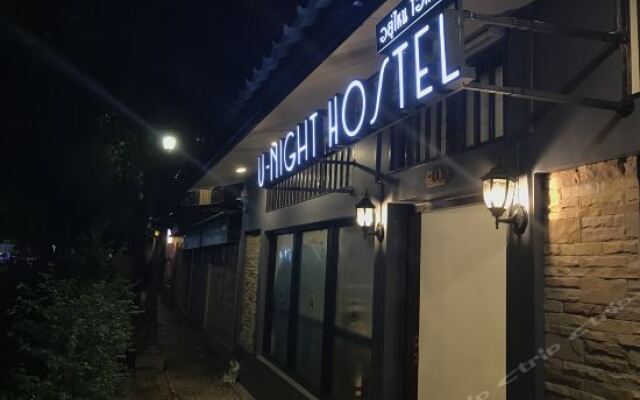 U-night Hostel Бангкок вид на фасад