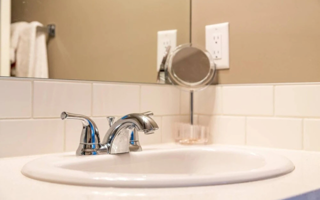 Ensuite Bed/bath/pet Friendly, Cleaning Fee