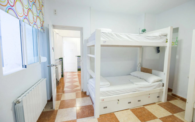 Oh My Hostel