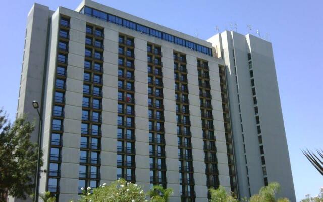 Lisbon Marriott Hotel вид на фасад