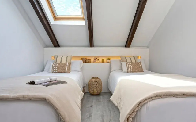 Stylish Penthouse Private Terrace Plaza Mitjana