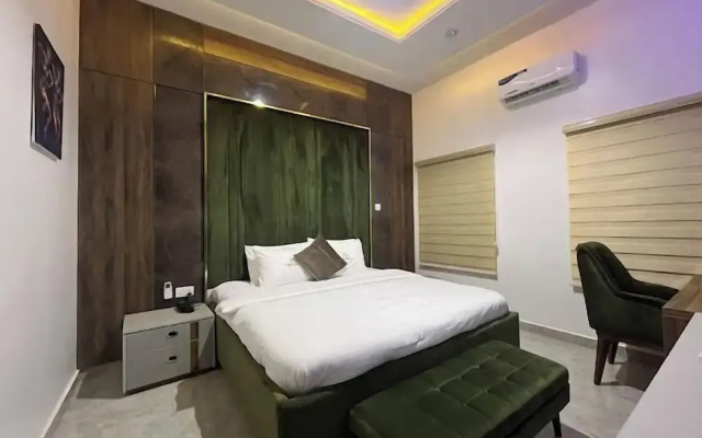 A3 Apartments