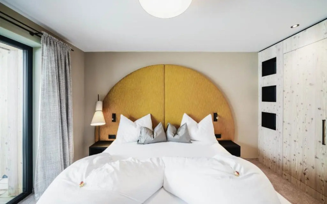 MONS suites wine passion