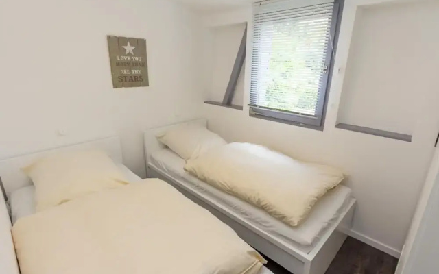 Waxweiler Woodland Bungalow