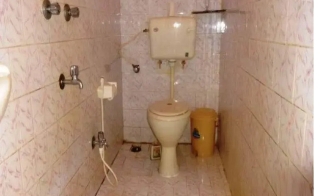 Shiva Ashvem Hotel