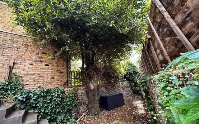 Fulham Tranquil 2BD King Bed Home w/ Parking & Gdn