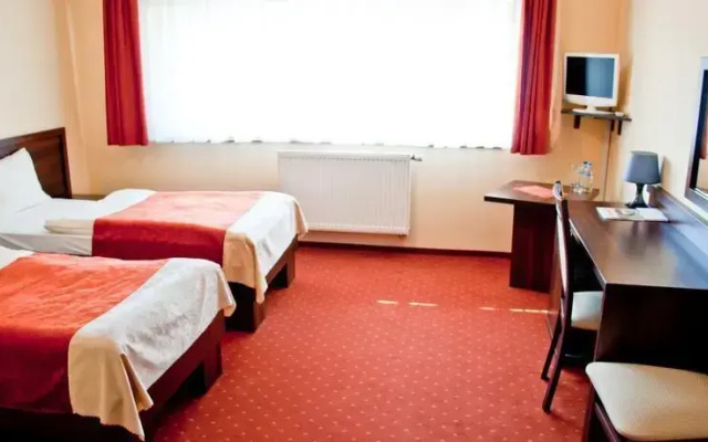 Hotel Dębina