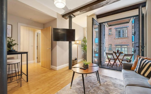 Host Apartments Queen Square Apartment