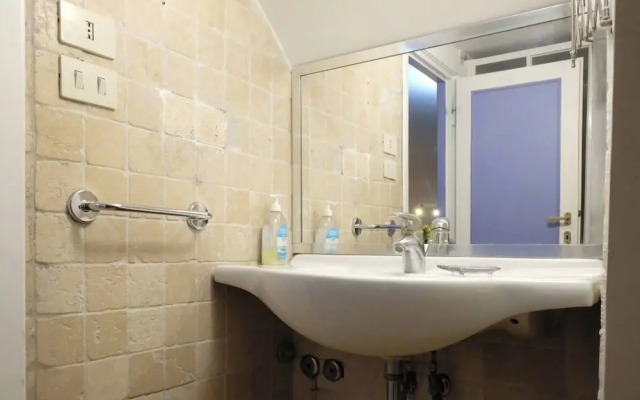 Mir Small Loft on Giulia Street