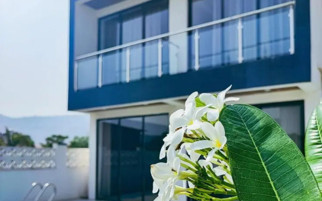 3 BHK #2 Villa by Luxe Tourism