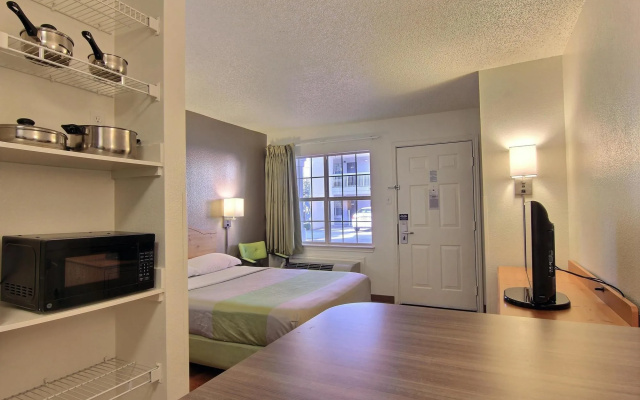 Studio 6 Extended Stay - Austin, TX - Midtown