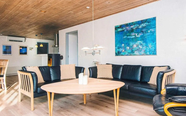 4 Star Holiday Home in Ringkobing