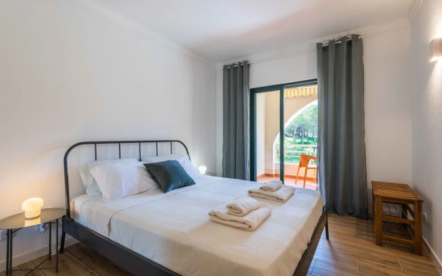 Salgados Village T1 Apartment - 500m da Praia
