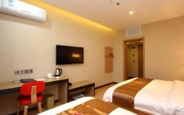 Thank Inn Plus Hotel Qingdao Huangdao District Weike Yunhai City