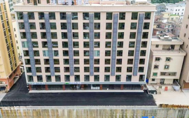 Riverside Bay Hotel