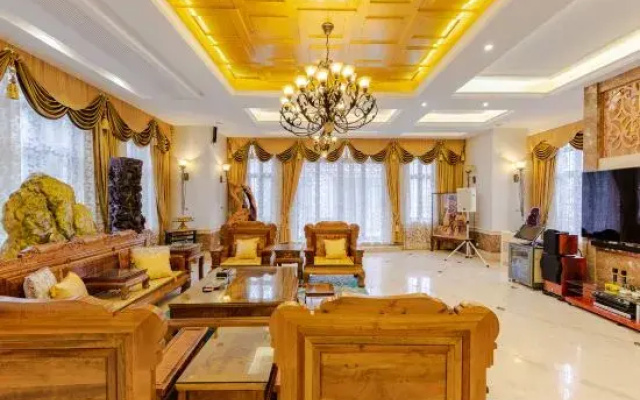 XiuRong Manor