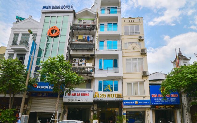 A25 Hotel - 96 Hai Ba Trung вид на фасад