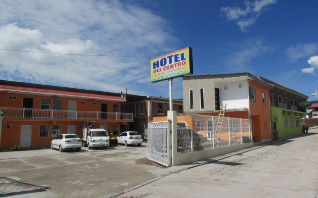 Hotel del Centro вид на фасад