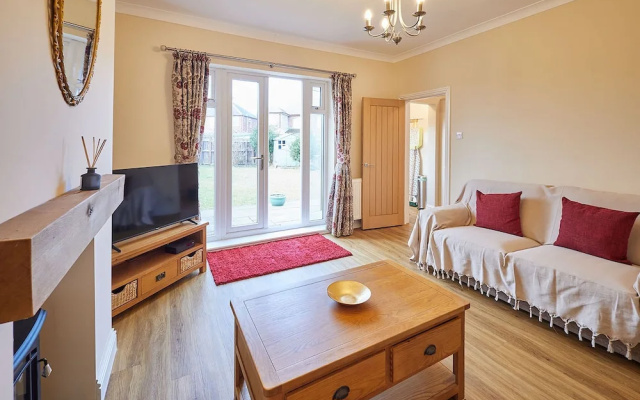 Host Stay Wardman Crescent