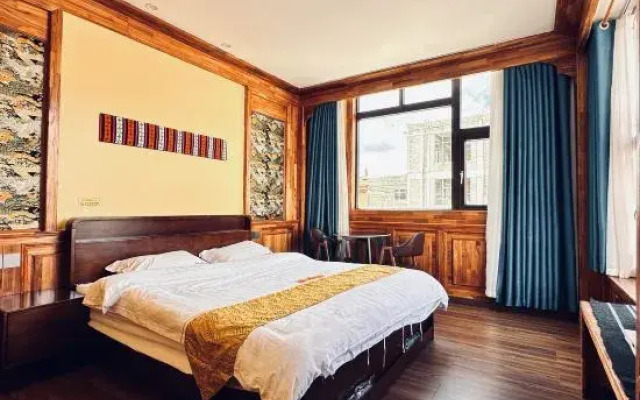 Bangxi Jici Style Hotel Litang