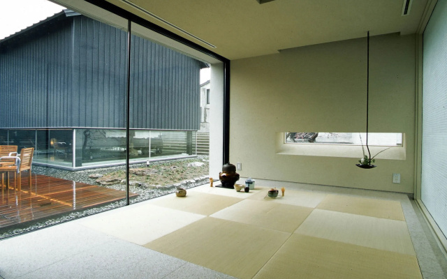 OTARU RETREAT by Onko Chishin