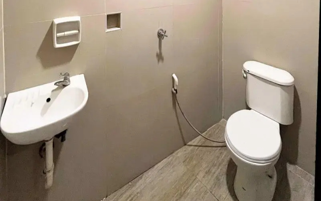 FB Budgetel Suites