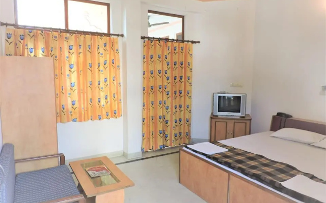 Karni Niwas Guest House