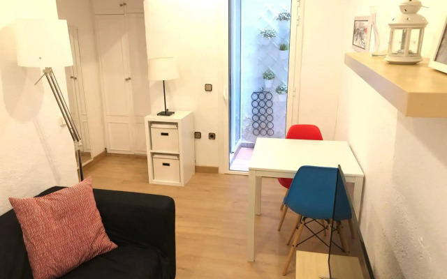 NEW! Apartment in Sarria near Metro
