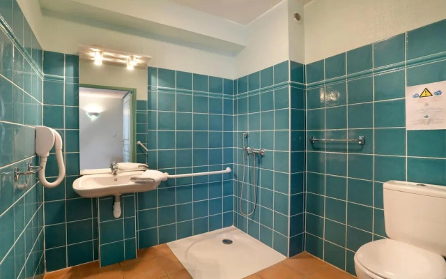 Duplex in Tourrettes With Pool Access