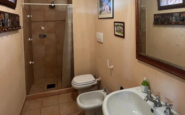 Tuscan Villa 5mins From Beach, Sleeps 8, ev Point