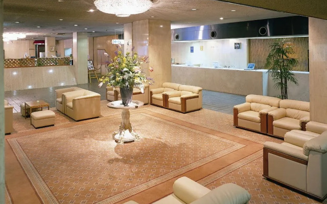 Okazaki New Grand Hotel