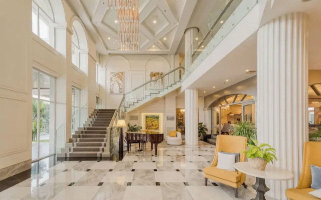 Hotel Carlito Tagaytay
