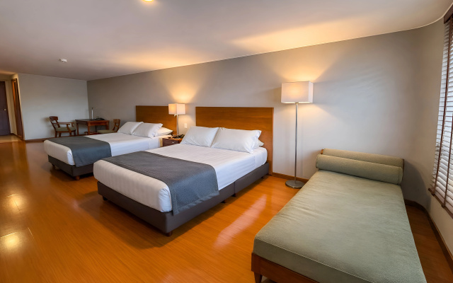 Hotel Estelar Suites Jones