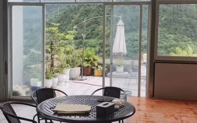 Gongshan Yike Hotel