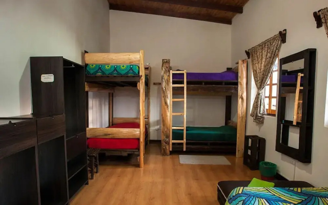 Casa Hospedaje La Bohemia - Hostel