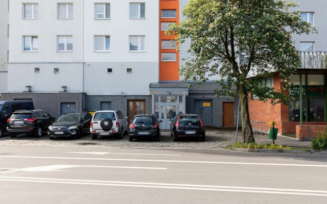 Port View Apartment by Renters