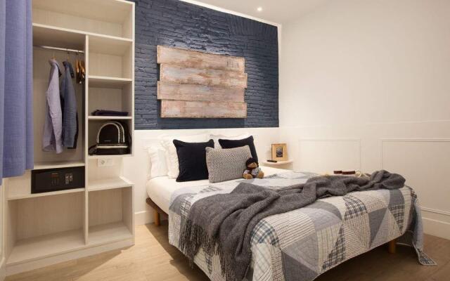 Апартаменты Enjoybcn Colon Apartments Барселона комната для гостей