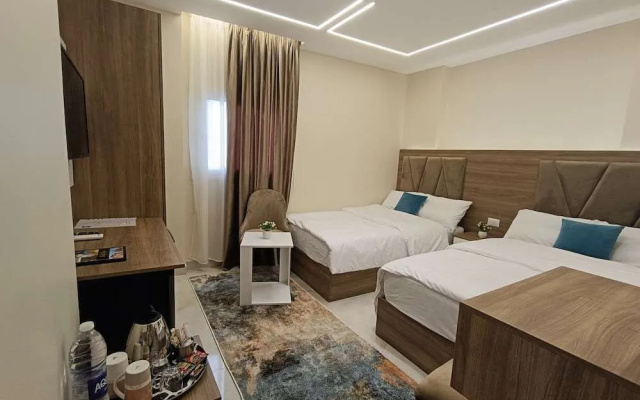 DISCOVER Pyramids inn