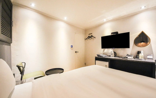 Hotel WO  in Chungjeongro