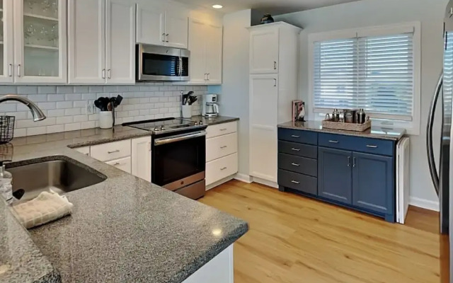 The Salty Spot by Topsail Realty