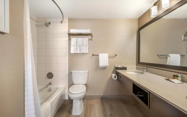 Best Western Plus Calgary Centre Inn