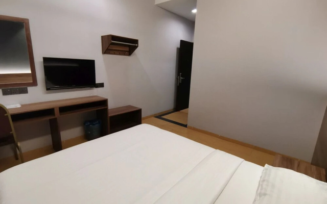 Lumut Hotel by OYO Rooms
