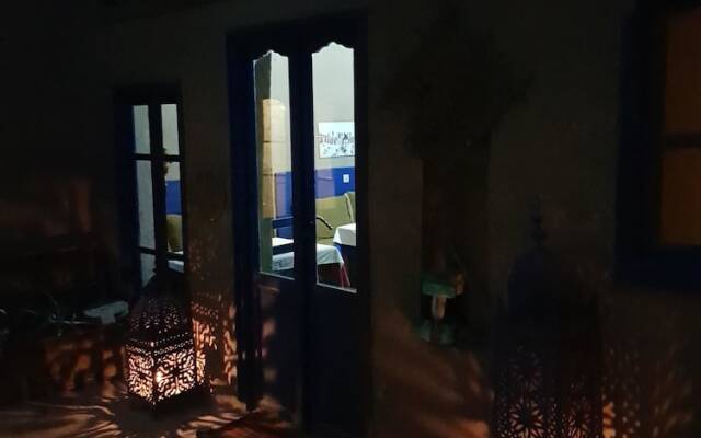 Отель Chez Youssef Марокко, Мерзуга - 1 отзыв об отеле, цены и фото номеров - забронировать отель Chez Youssef онлайн вид на фасад