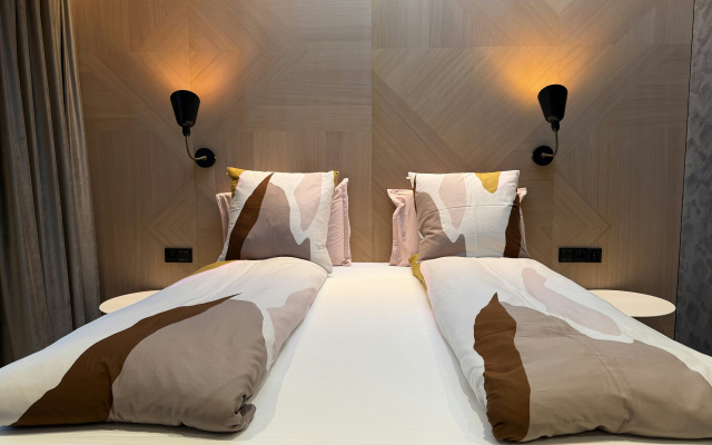 Hotel Lotus